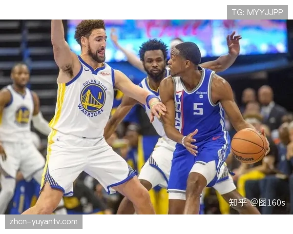 从落后25分到完成逆转:深度复盘尼克斯战胜雄鹿的战术调整 从落后25分到完成逆转:深度复盘尼克斯战胜雄鹿的战术调整